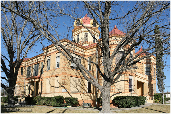 Kinney County Courthouse